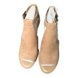 Vince Camuto Tan Leather Peep Toe Booties Buckle Strap 7” Heel Size 9